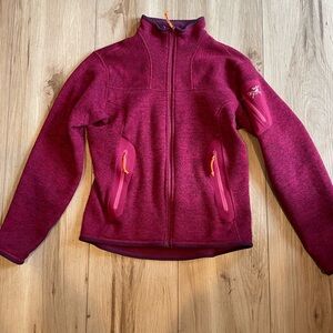 Arc’Teryx soft shell jacket